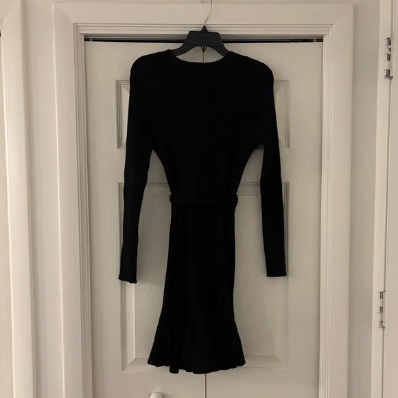 Idem Ditto Chic Black Ribbed Long Sleeve Dress with Tie Waist - Picture 9 of 12